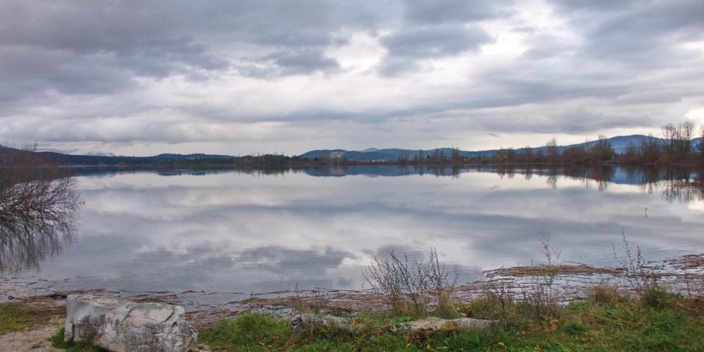 JEZERO ŠE VEDNO LEPO RAZLITO