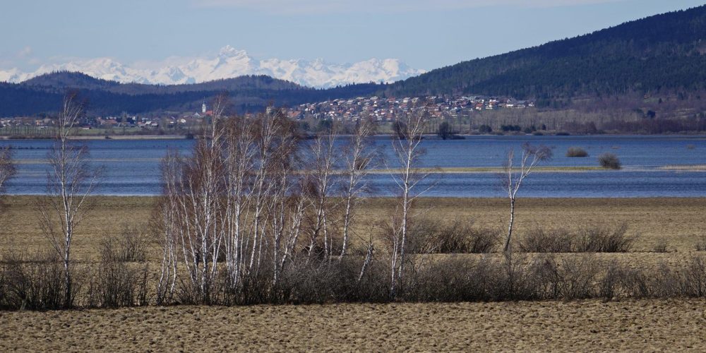 JEZERO NA VELIKONOČNI PONEDELJEK