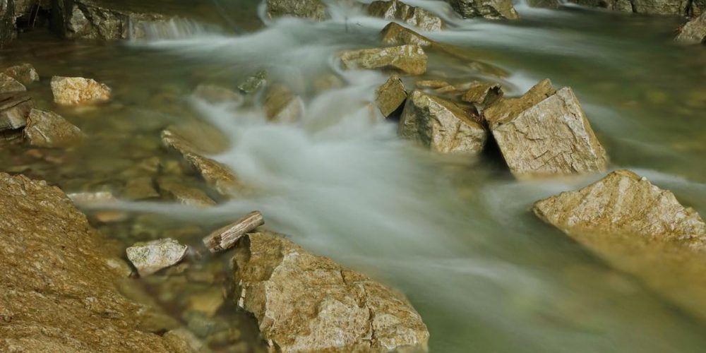 DEŽEVJE LEPO POLNI JEZERO